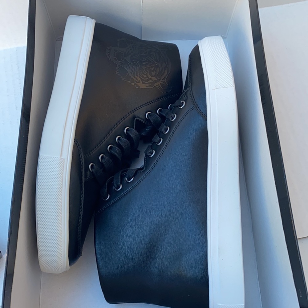 New G by GUESS Shoes - Picture 5 of 6